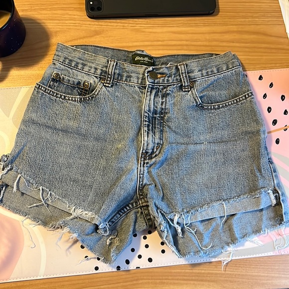 VINTAGE Eddie Bauer Cut off High Rise Jean Shorts Size 2 - Picture 2 of 5